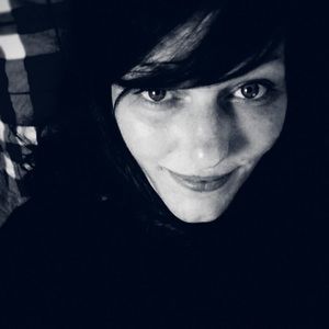 Meet your Posher, Leslie